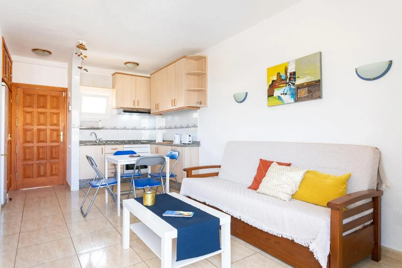 LOS ANGELES Holiday Home Los Cristianos